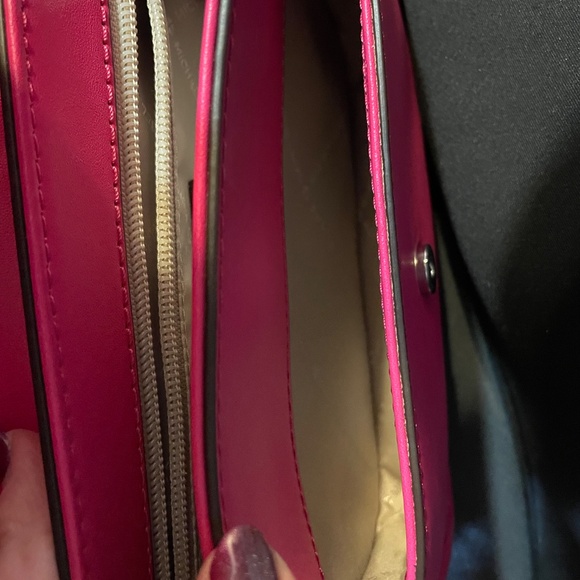 Michael Kors Medium Bradshaw in Dragonfruit - Picture 7 of 7
